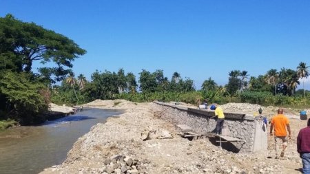 Rivyè fwad - 2 powèm anba kout plim Gregphile ak Gabynho