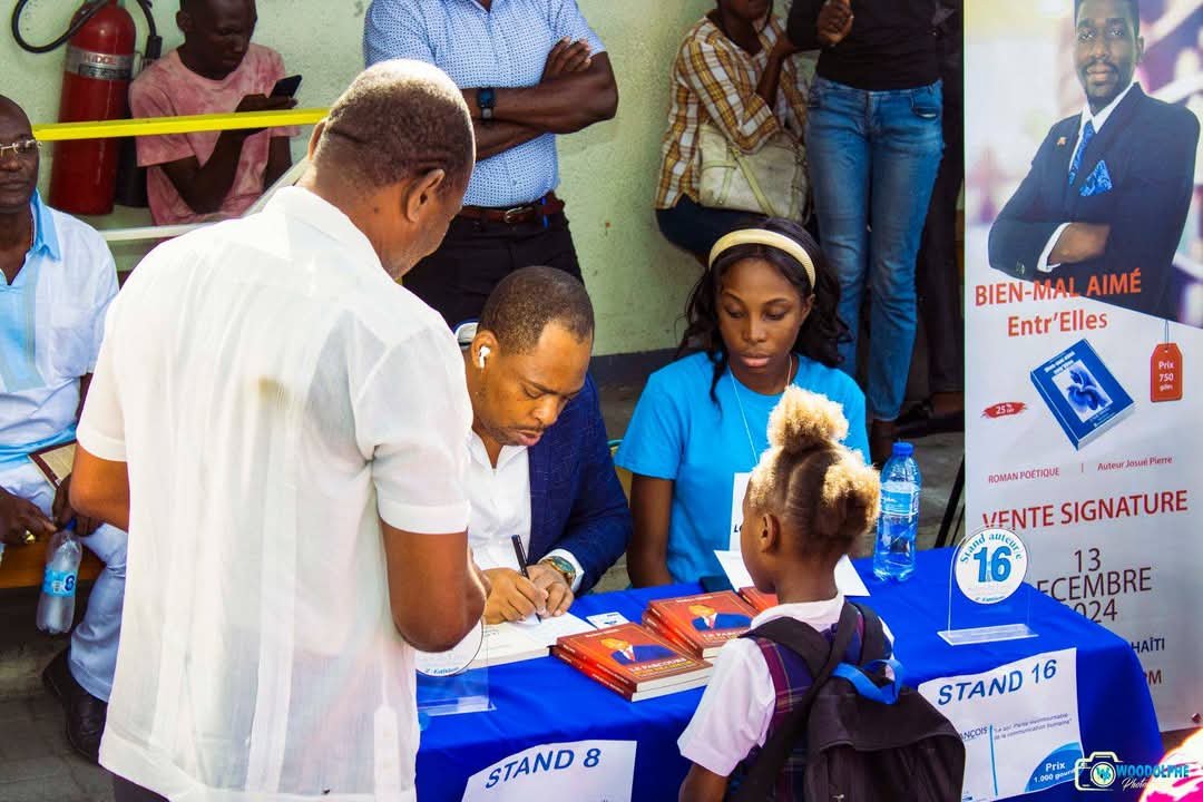 Pacorme Emmanuel: le Salon du Livre de Port-au-Prince reste un refuge...